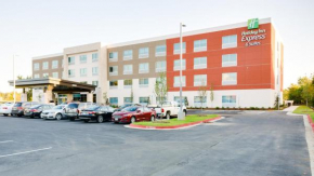 Holiday Inn Express & Suites Russellville by IHG